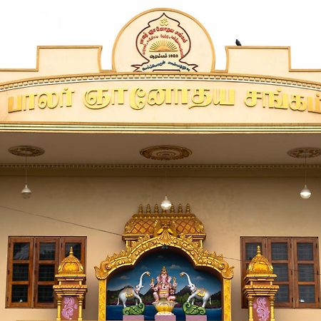 Pgs Hall Jaffna Extérieur photo