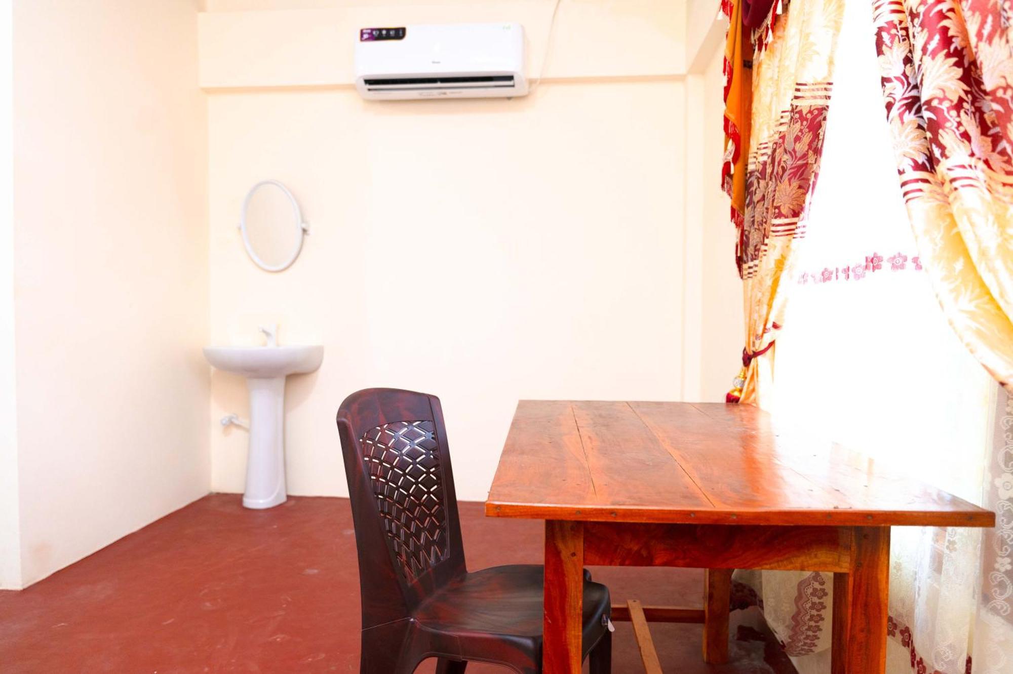 Pgs Hall Jaffna Extérieur photo