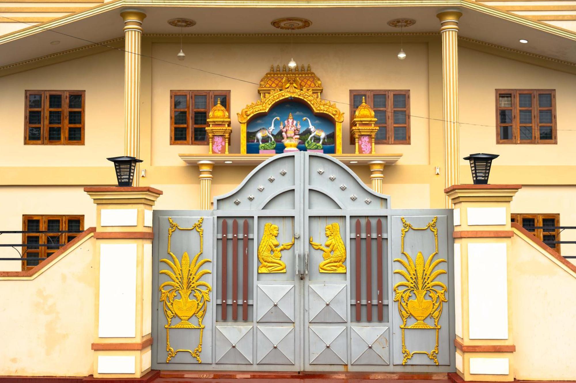 Pgs Hall Jaffna Extérieur photo