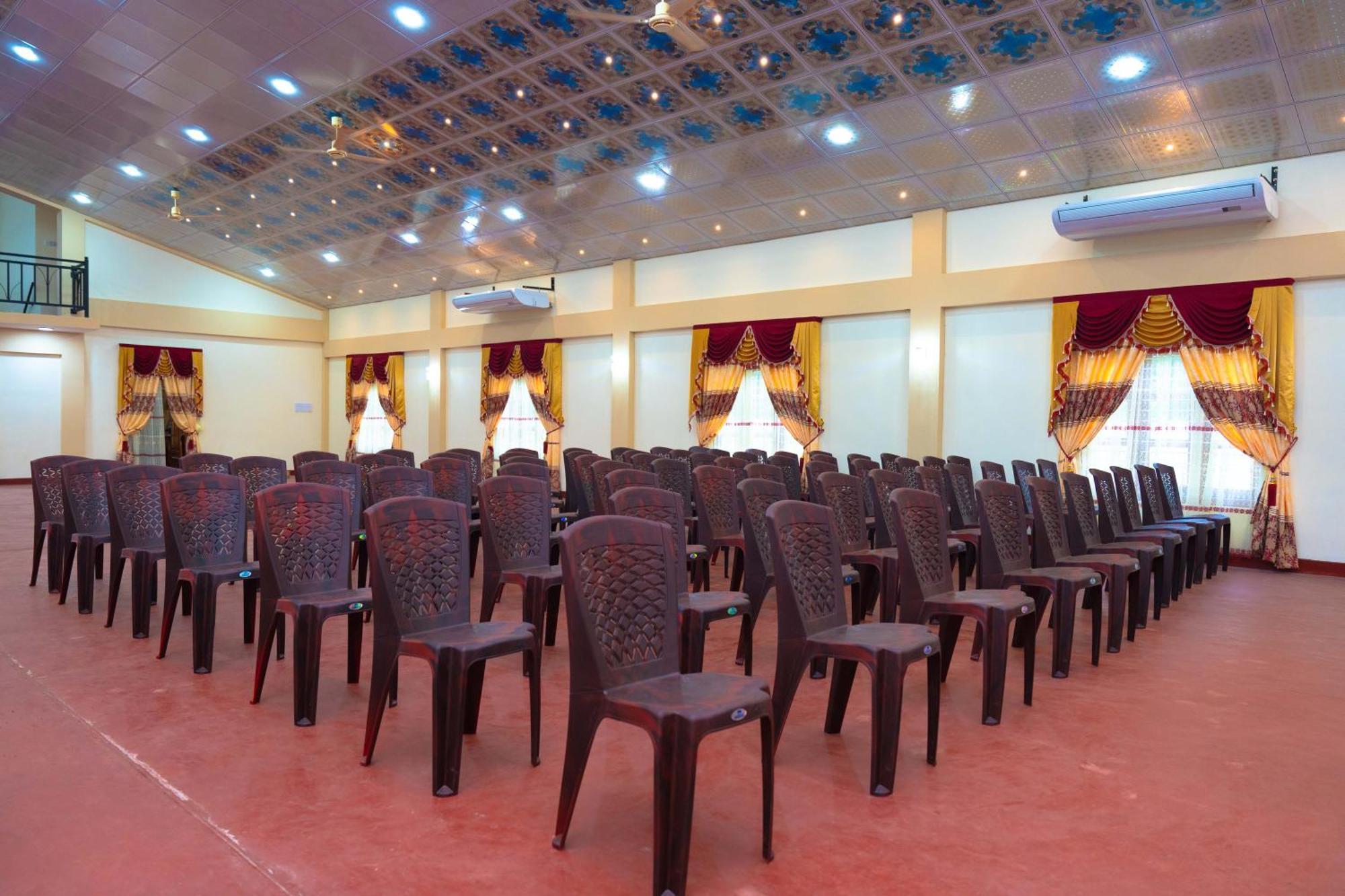 Pgs Hall Jaffna Extérieur photo